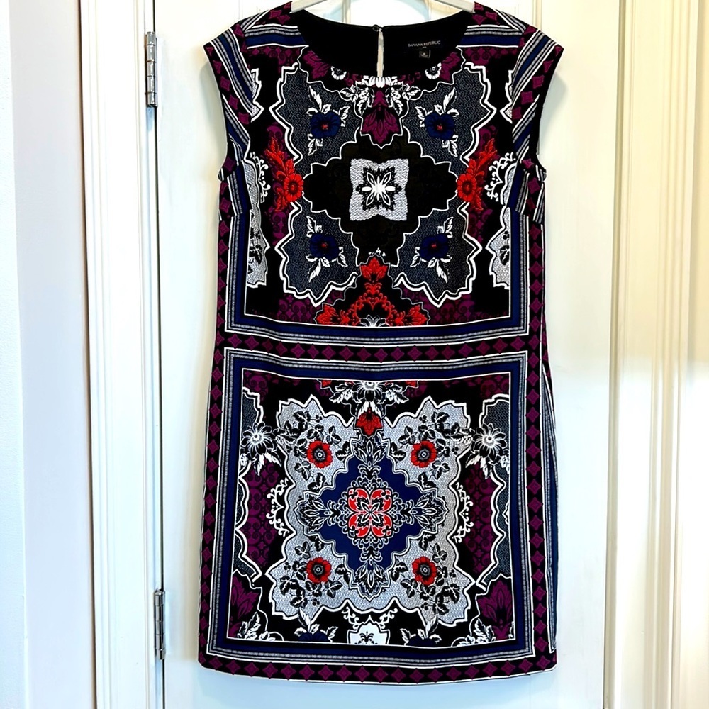 Banana Republic Silky Shift Dress for Office or to Wear Casually sz.6